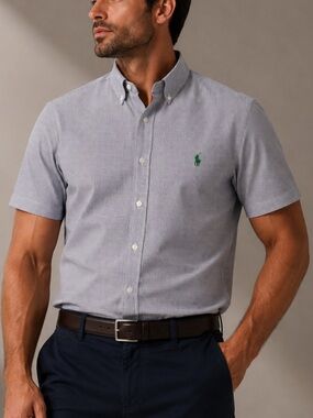 Ralph Lauren Classic Fit Short Sleeve Button Down Shirt size Medium